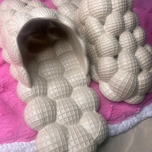 Cloud slides - Picture 3 of 3